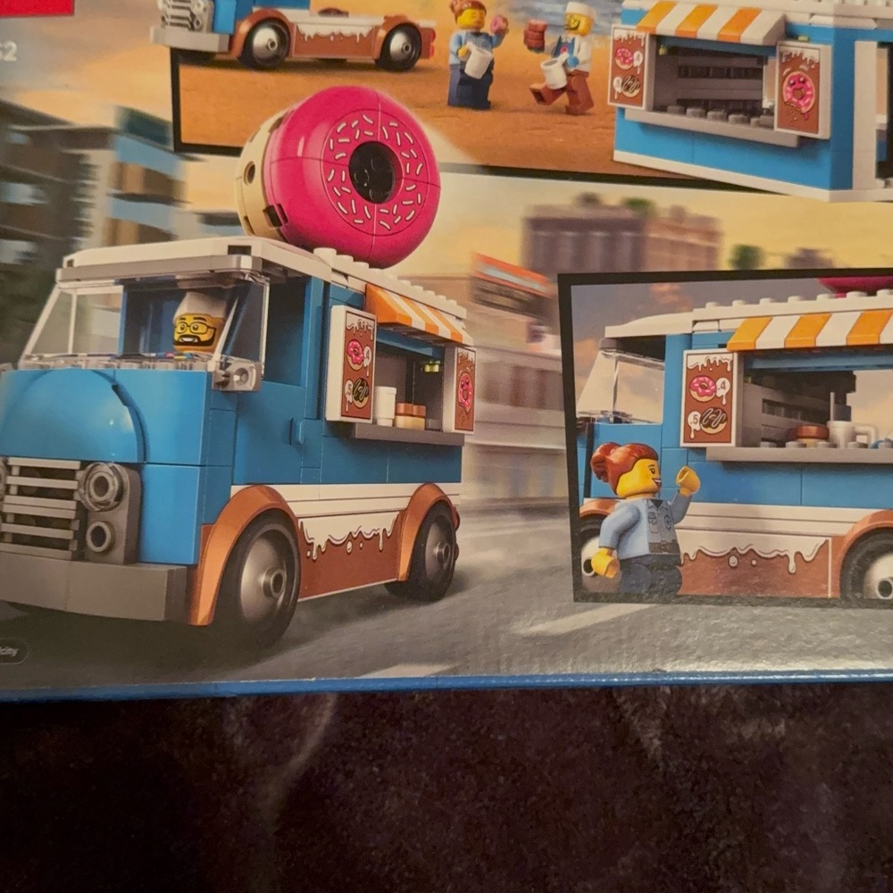LEGO City Donut Truck Set - New in box, never opened - Picture 4 of 9